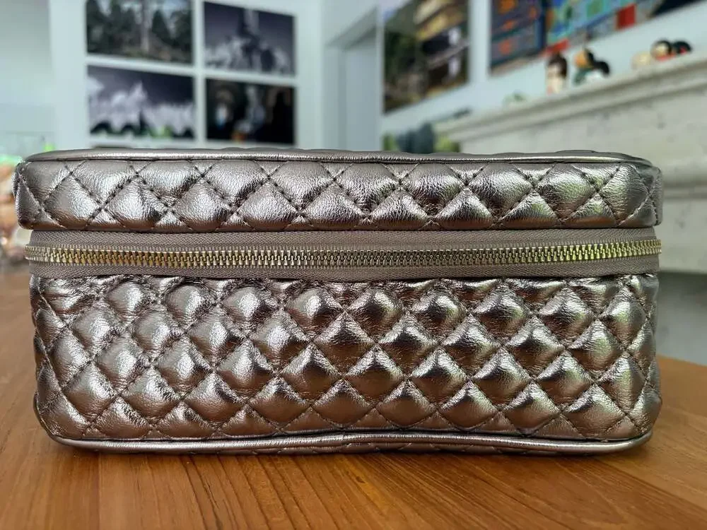 Pearl Quilted Collection Mini Diva Makeup Travel Case NWOT